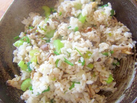 あさりと葱と韮しめじマッシュルーム炒飯